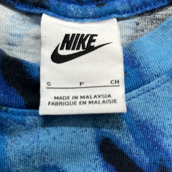 Nike T shirt - Picture 4 of 4
